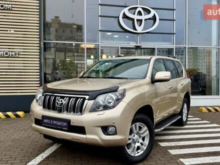Бежевый Тойота Ленд Крузер Прадо, объемом двигателя 4 л и пробегом 122 тыс. км за 23494 $, фото 1 на Automoto.ua