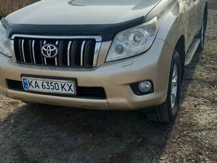 Тойота Ленд Крузер Прадо 2012 в Киеве на Automoto.ua Бежевый Тойота Ленд Крузер Прадо, объемом двигателя 2.98 л и пробегом 320 тыс. км за 20500 $, фото 1 на Automoto.ua