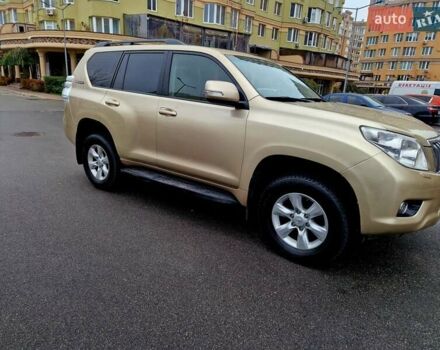 Бежевый Тойота Ленд Крузер Прадо, объемом двигателя 3 л и пробегом 459 тыс. км за 21600 $, фото 1 на Automoto.ua