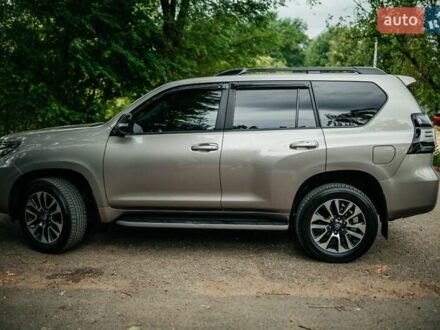 Тойота Ленд Крузер Прадо 2021 в Днепре (Днепропетровске) на Automoto.ua Бежевый Тойота Ленд Крузер Прадо, объемом двигателя 4 л и пробегом 76 тыс. км за 46800 $, фото 1 на Automoto.ua