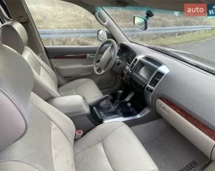 Черный Тойота Ленд Крузер Прадо, объемом двигателя 3 л и пробегом 273 тыс. км за 3000 $, фото 11 на Automoto.ua