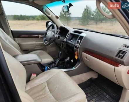 Черный Тойота Ленд Крузер Прадо, объемом двигателя 3 л и пробегом 320 тыс. км за 3400 $, фото 3 на Automoto.ua