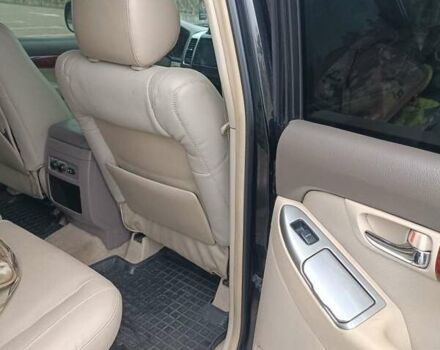 Черный Тойота Ленд Крузер Прадо, объемом двигателя 4 л и пробегом 297 тыс. км за 11000 $, фото 4 на Automoto.ua