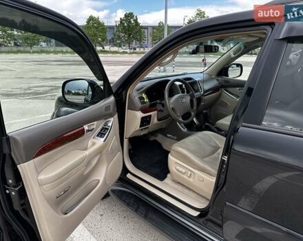 Чорний Тойота Ленд Крузер Прадо, об'ємом двигуна 3 л та пробігом 226 тис. км за 17500 $, фото 14 на Automoto.ua