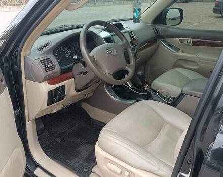 Черный Тойота Ленд Крузер Прадо, объемом двигателя 4 л и пробегом 297 тыс. км за 11000 $, фото 5 на Automoto.ua