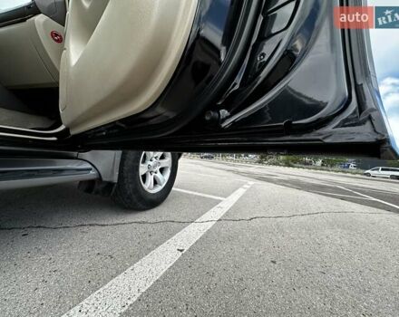 Чорний Тойота Ленд Крузер Прадо, об'ємом двигуна 3 л та пробігом 226 тис. км за 17500 $, фото 24 на Automoto.ua