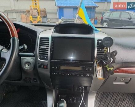 Черный Тойота Ленд Крузер Прадо, объемом двигателя 4 л и пробегом 331 тыс. км за 15280 $, фото 4 на Automoto.ua
