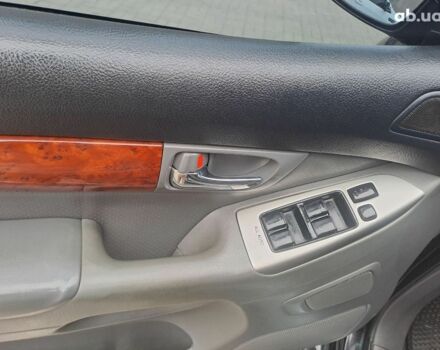 Черный Тойота Ленд Крузер Прадо, объемом двигателя 4 л и пробегом 331 тыс. км за 15280 $, фото 14 на Automoto.ua