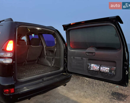 Черный Тойота Ленд Крузер Прадо, объемом двигателя 2.7 л и пробегом 315 тыс. км за 13000 $, фото 3 на Automoto.ua