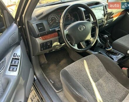 Черный Тойота Ленд Крузер Прадо, объемом двигателя 2.69 л и пробегом 260 тыс. км за 12500 $, фото 6 на Automoto.ua