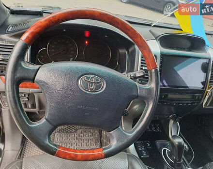 Черный Тойота Ленд Крузер Прадо, объемом двигателя 4 л и пробегом 331 тыс. км за 15280 $, фото 13 на Automoto.ua