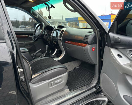 Черный Тойота Ленд Крузер Прадо, объемом двигателя 4 л и пробегом 386 тыс. км за 13800 $, фото 5 на Automoto.ua