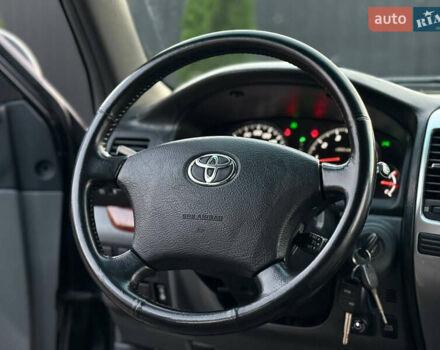 Черный Тойота Ленд Крузер Прадо, объемом двигателя 3.96 л и пробегом 213 тыс. км за 15999 $, фото 16 на Automoto.ua