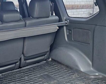 Черный Тойота Ленд Крузер Прадо, объемом двигателя 4 л и пробегом 297 тыс. км за 15800 $, фото 7 на Automoto.ua