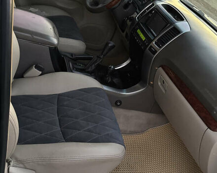 Черный Тойота Ленд Крузер Прадо, объемом двигателя 2.7 л и пробегом 319 тыс. км за 9800 $, фото 14 на Automoto.ua