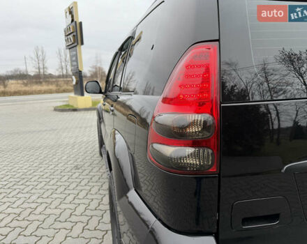 Черный Тойота Ленд Крузер Прадо, объемом двигателя 4 л и пробегом 327 тыс. км за 13800 $, фото 8 на Automoto.ua