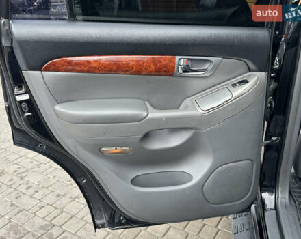 Черный Тойота Ленд Крузер Прадо, объемом двигателя 4 л и пробегом 233 тыс. км за 15700 $, фото 12 на Automoto.ua