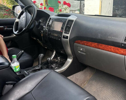 Черный Тойота Ленд Крузер Прадо, объемом двигателя 2.7 л и пробегом 186 тыс. км за 13000 $, фото 4 на Automoto.ua