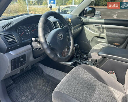 Черный Тойота Ленд Крузер Прадо, объемом двигателя 2.69 л и пробегом 287 тыс. км за 14800 $, фото 7 на Automoto.ua