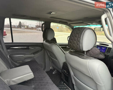 Черный Тойота Ленд Крузер Прадо, объемом двигателя 4 л и пробегом 327 тыс. км за 13800 $, фото 25 на Automoto.ua