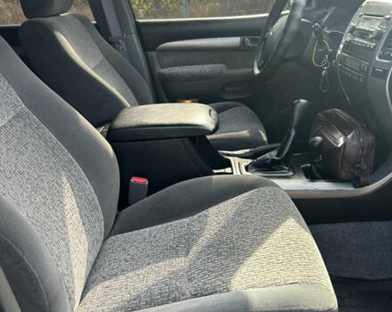 Черный Тойота Ленд Крузер Прадо, объемом двигателя 2.69 л и пробегом 287 тыс. км за 14800 $, фото 11 на Automoto.ua