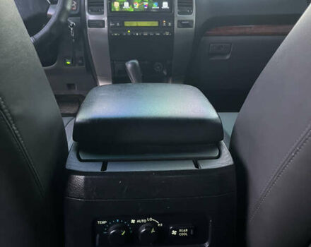 Чорний Тойота Ленд Крузер Прадо, об'ємом двигуна 3.96 л та пробігом 282 тис. км за 15000 $, фото 13 на Automoto.ua