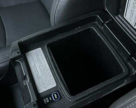 Чорний Тойота Ленд Крузер Прадо, об'ємом двигуна 3.96 л та пробігом 282 тис. км за 15000 $, фото 12 на Automoto.ua