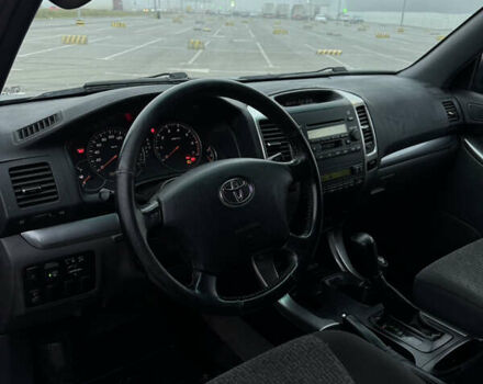 Черный Тойота Ленд Крузер Прадо, объемом двигателя 2.7 л и пробегом 255 тыс. км за 10500 $, фото 9 на Automoto.ua