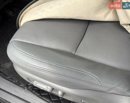 Черный Тойота Ленд Крузер Прадо, объемом двигателя 4 л и пробегом 327 тыс. км за 13800 $, фото 20 на Automoto.ua