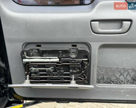 Черный Тойота Ленд Крузер Прадо, объемом двигателя 4 л и пробегом 233 тыс. км за 15700 $, фото 11 на Automoto.ua