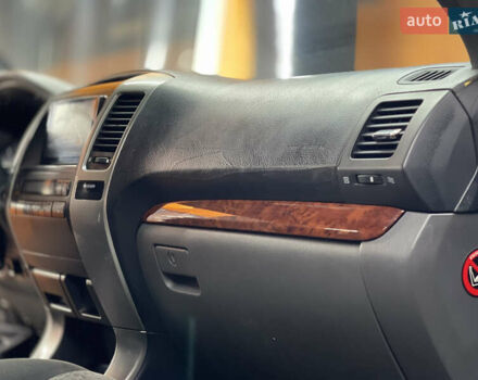 Черный Тойота Ленд Крузер Прадо, объемом двигателя 2.7 л и пробегом 310 тыс. км за 12500 $, фото 18 на Automoto.ua