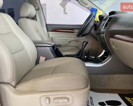 Черный Тойота Ленд Крузер Прадо, объемом двигателя 4 л и пробегом 395 тыс. км за 15300 $, фото 8 на Automoto.ua