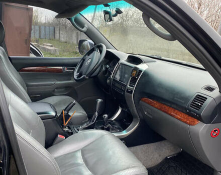 Черный Тойота Ленд Крузер Прадо, объемом двигателя 4 л и пробегом 320 тыс. км за 16000 $, фото 9 на Automoto.ua