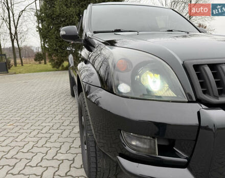 Черный Тойота Ленд Крузер Прадо, объемом двигателя 4 л и пробегом 327 тыс. км за 13800 $, фото 10 на Automoto.ua