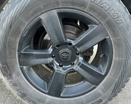 Чорний Тойота Ленд Крузер Прадо, об'ємом двигуна 3.96 л та пробігом 282 тис. км за 15000 $, фото 6 на Automoto.ua