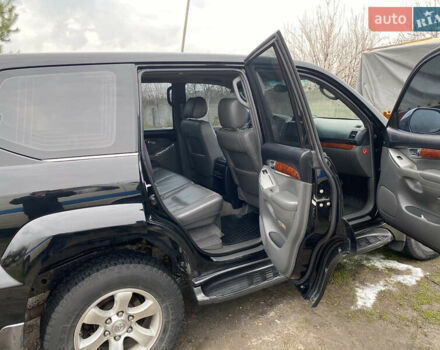 Черный Тойота Ленд Крузер Прадо, объемом двигателя 4 л и пробегом 320 тыс. км за 16000 $, фото 12 на Automoto.ua