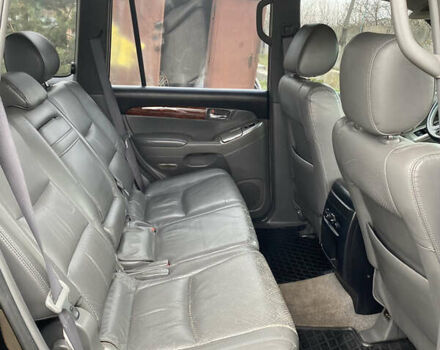 Черный Тойота Ленд Крузер Прадо, объемом двигателя 4 л и пробегом 320 тыс. км за 16000 $, фото 10 на Automoto.ua