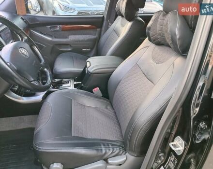 Черный Тойота Ленд Крузер Прадо, объемом двигателя 4 л и пробегом 313 тыс. км за 15490 $, фото 19 на Automoto.ua