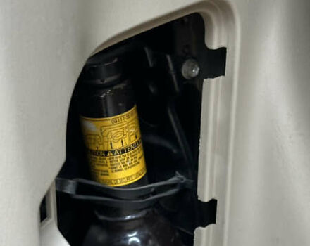 Черный Тойота Ленд Крузер Прадо, объемом двигателя 4 л и пробегом 207 тыс. км за 18300 $, фото 63 на Automoto.ua