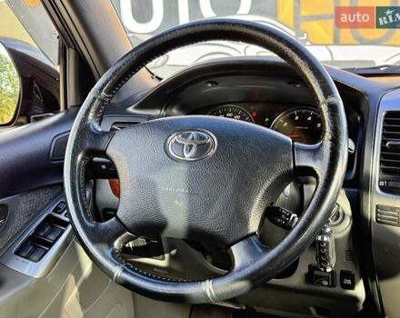 Чорний Тойота Ленд Крузер Прадо, об'ємом двигуна 4 л та пробігом 284 тис. км за 16200 $, фото 13 на Automoto.ua