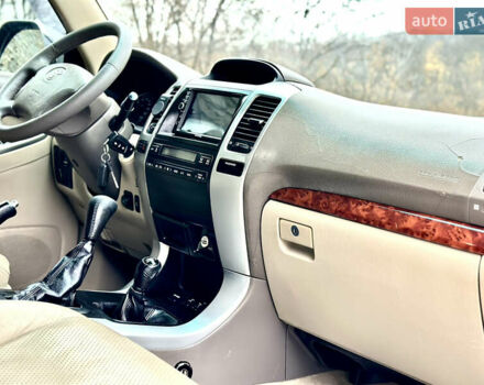 Черный Тойота Ленд Крузер Прадо, объемом двигателя 4 л и пробегом 285 тыс. км за 15800 $, фото 53 на Automoto.ua