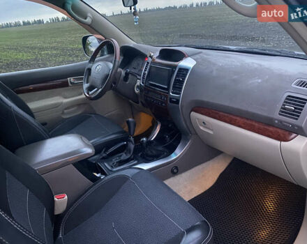 Черный Тойота Ленд Крузер Прадо, объемом двигателя 3.96 л и пробегом 419 тыс. км за 15900 $, фото 13 на Automoto.ua