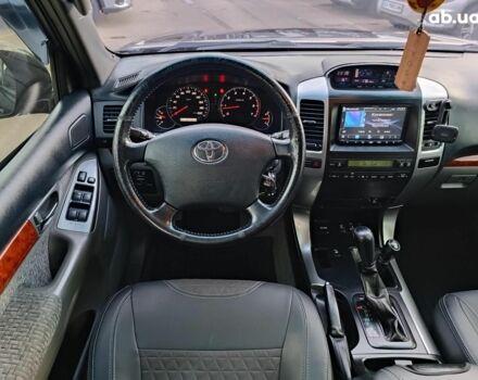 Черный Тойота Ленд Крузер Прадо, объемом двигателя 4 л и пробегом 313 тыс. км за 15490 $, фото 15 на Automoto.ua