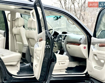 Черный Тойота Ленд Крузер Прадо, объемом двигателя 4 л и пробегом 285 тыс. км за 15800 $, фото 141 на Automoto.ua