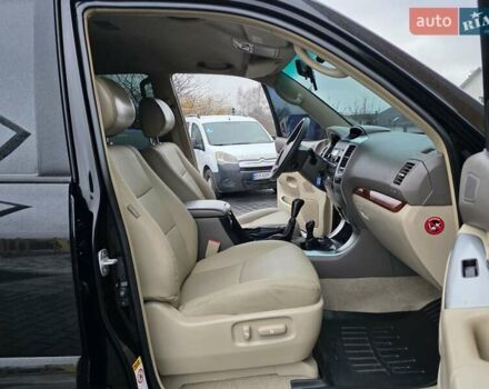 Чорний Тойота Ленд Крузер Прадо, об'ємом двигуна 4 л та пробігом 260 тис. км за 12999 $, фото 56 на Automoto.ua