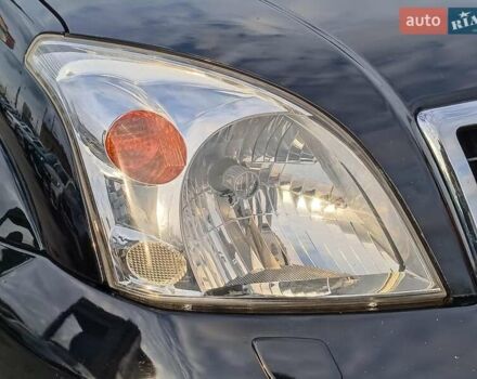 Черный Тойота Ленд Крузер Прадо, объемом двигателя 4 л и пробегом 313 тыс. км за 15490 $, фото 5 на Automoto.ua