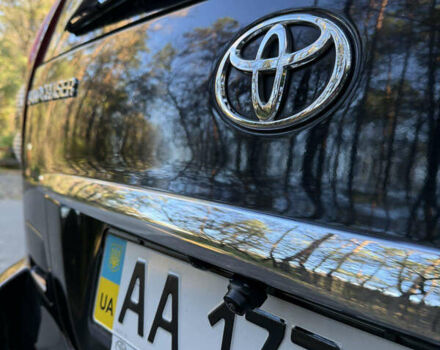 Чорний Тойота Ленд Крузер Прадо, об'ємом двигуна 4 л та пробігом 274 тис. км за 16900 $, фото 15 на Automoto.ua