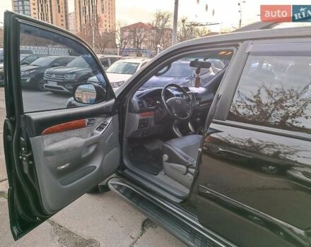 Черный Тойота Ленд Крузер Прадо, объемом двигателя 4 л и пробегом 313 тыс. км за 15490 $, фото 18 на Automoto.ua