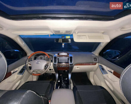 Черный Тойота Ленд Крузер Прадо, объемом двигателя 3.96 л и пробегом 419 тыс. км за 15900 $, фото 17 на Automoto.ua