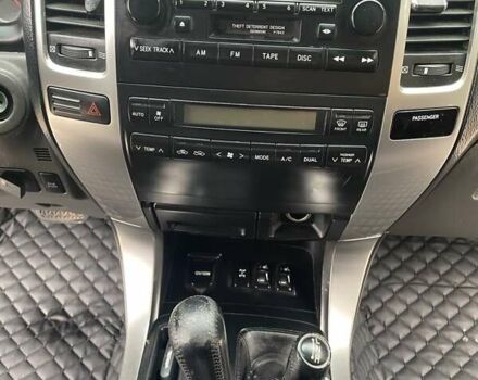 Черный Тойота Ленд Крузер Прадо, объемом двигателя 3.96 л и пробегом 290 тыс. км за 15550 $, фото 16 на Automoto.ua